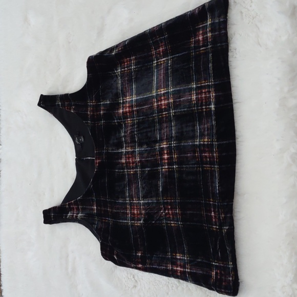 J CREW TOP. - Picture 17 of 17